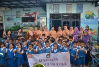 Foto Bersama yang penuh suka cita 