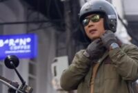 Foto Ritwan Kamil Ketika berpose mengendarai motor di akun Instagram.
