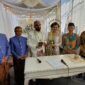 Foto setelah angkad nikahan Berlangsung dengan memberikan buku nikah kepada  kedua mempelai pria & wanita. Dok/Foto/iskandar