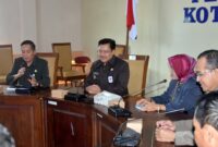 Foto :Wali Kota Salatiga, dr. Robby Hernawan, Sp. OG., dan dihadiri oleh jajaran pejabat penting lintas sektor. Mulai dari Sekretaris Daerah, para Asisten Pemerintahan, Ekonomi, hingga Kepala Perangkat Daerah