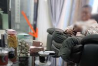 Foto diduga ketika menyerahkan sejumlah uang 
