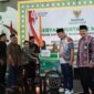 Foto ketika penyerahan 
