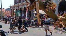 Foto paska kejadian PENGANIAYAAN Disaat Karnaval di kemiri Batang