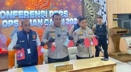 Foto : Kapolres Blora disela konfersi pers yang ngawor dalam keteranganya 