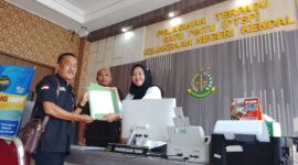 Foto : Paska Laporan Ditrima oleh kejaksaan Kendal
