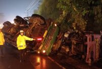 Foto : armada truk yang terlibat kecelakaan di Jalan Raya Semarang–Bawen Km. 25, Kecamatan Bergas, Kabupaten Semarang, Rabu (17/9/2025)