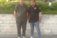 Foto : kiri John L Situmorang SH.MH. bersama Suwarno (41), seorang wartawan asal Kabupaten Grobogan, Jawa Tengah, yang di Kriminalisasi oleh APH 