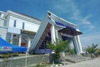 Bangunan teras yang nampak Porak poranda 
