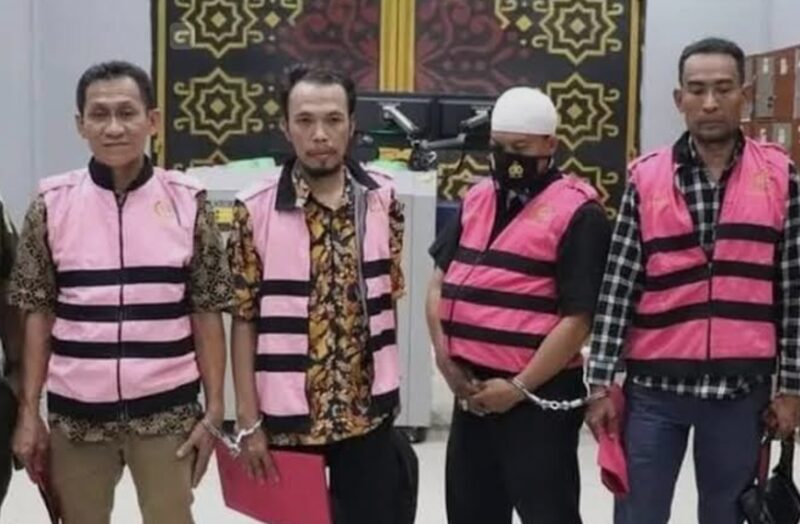 Foto para pelaku yang ditahan kejaksaan Bekasi 