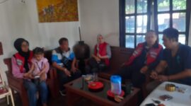 Foto : ketika berbincang kepada keluarga korban kriminalisasi 