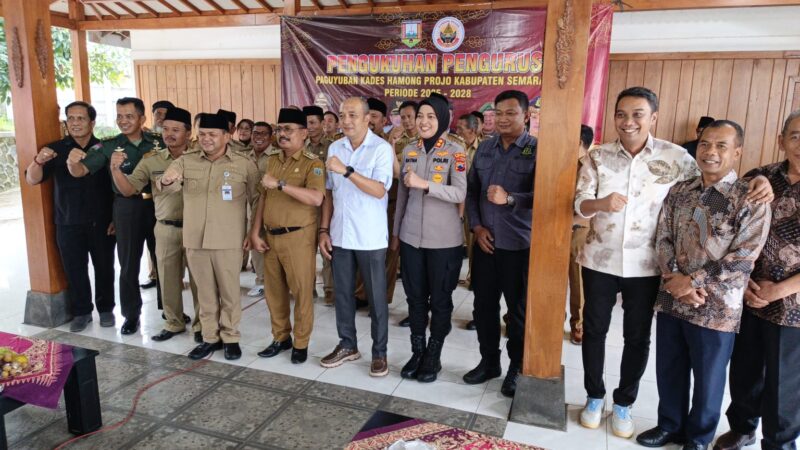 Foto Bersama Setelah pengukuhan hamong projo kabupaten Semarang oleh bupati H. Ngesti Nugraha SH.MH