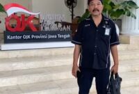 Foto : Y. Joko tirtono SH ketika memberikan keterangan setelah melaporkan kasus perampasan mobil tanpa adanya putusan pengadilan yang di laporkan ke OJK Jawa Tengah 