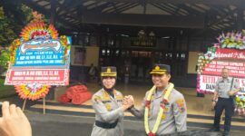 Foto ketika Serah terima Jabatan dari, AKBP Veronica, S.H., S.I.K., M.Si., Kepada AKBP Ade Papa Rihi, S.H., S.I.K., M.H.,