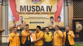 Foto : Ketika KRH Dr. Drs. H. Hono Sejati Pradoto Jatinangoro, SH, MHum