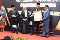 Foto :KRH Dr. Drs. H. Hono Sejati Pradoto Jatinangoro, S.H., M.Hum, Ketua DPD Partai Hanura Provinsi Jawa Tengah. Yang Telah Menerima Anugrah Profesi Profesi Award 2026