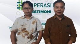 Foto : Kanan Niko Direktur BLN. Ketika Memberikan keterangan kepada Awak Media 14/03/2026