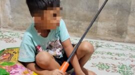 Foto:Tongkat yang Disebut Alat Setrum Ternyata Mainan Anak