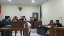Foto : Ketika sidang perdana yang menarik perhatian publik 