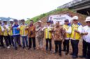 Foto :Wali Kota Salatiga, dr. Robby Hernawan, Sp.OG. Bersama Bupati Semarang, H. Ngesti Nugraha, S.H., M.H.,Dengan Jajaran Pengerjaan Exit tol Salatiga Dan pemerintah pusat 