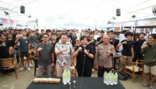 Foto: Kapolrestabes Semarang bersama dengan Panitia dan Peserta E-Sport Cup