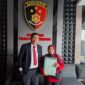 Foto : kanan Anis Sugiarti, Didampingi Kiasa Hukum John L Situmorang Ketika Melaporkan Di polrestabes Semarang 12/MEI/2026