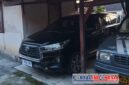 Foto : satu unit mobil Toyota Innova Reborn warna hitam bernomor polisi G 1702 PC. Yang Di Sita Polresta Cilacap Tanpa Kejelasan Terkait Kasus apa