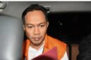 Foto: Tersangka Korupsi Eks Bupati Cilacap Syamsul Aulia Rachman