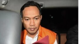 Foto: Tersangka Korupsi Eks Bupati Cilacap Syamsul Aulia Rachman