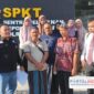Foto : ke Empat orang tua santri beserta anaknya yang mendatangi polres DEMAK Pada. Kamis 11 Juni 2026. Di Dampingi Tim Kuasa Hukumnya